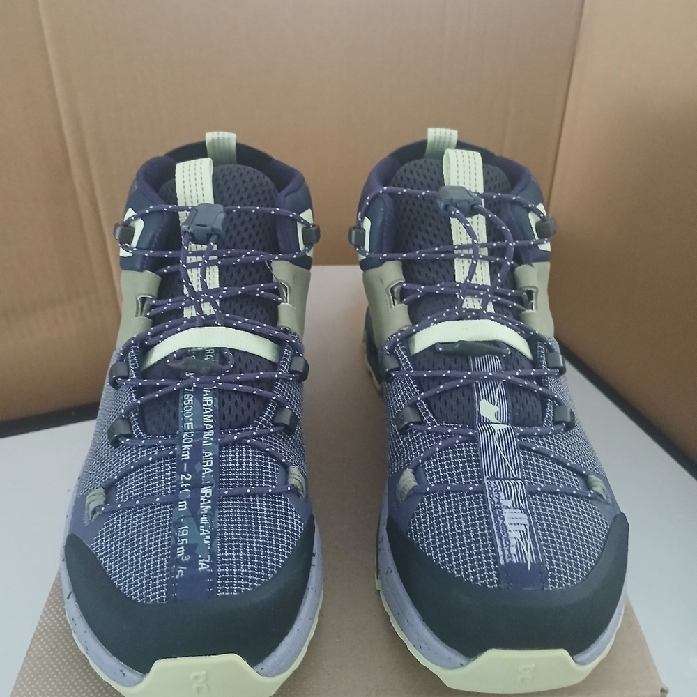 Womens NIB size 6.5 Cloudtrax is a versatile hiking shoe - Picture 5 of 6